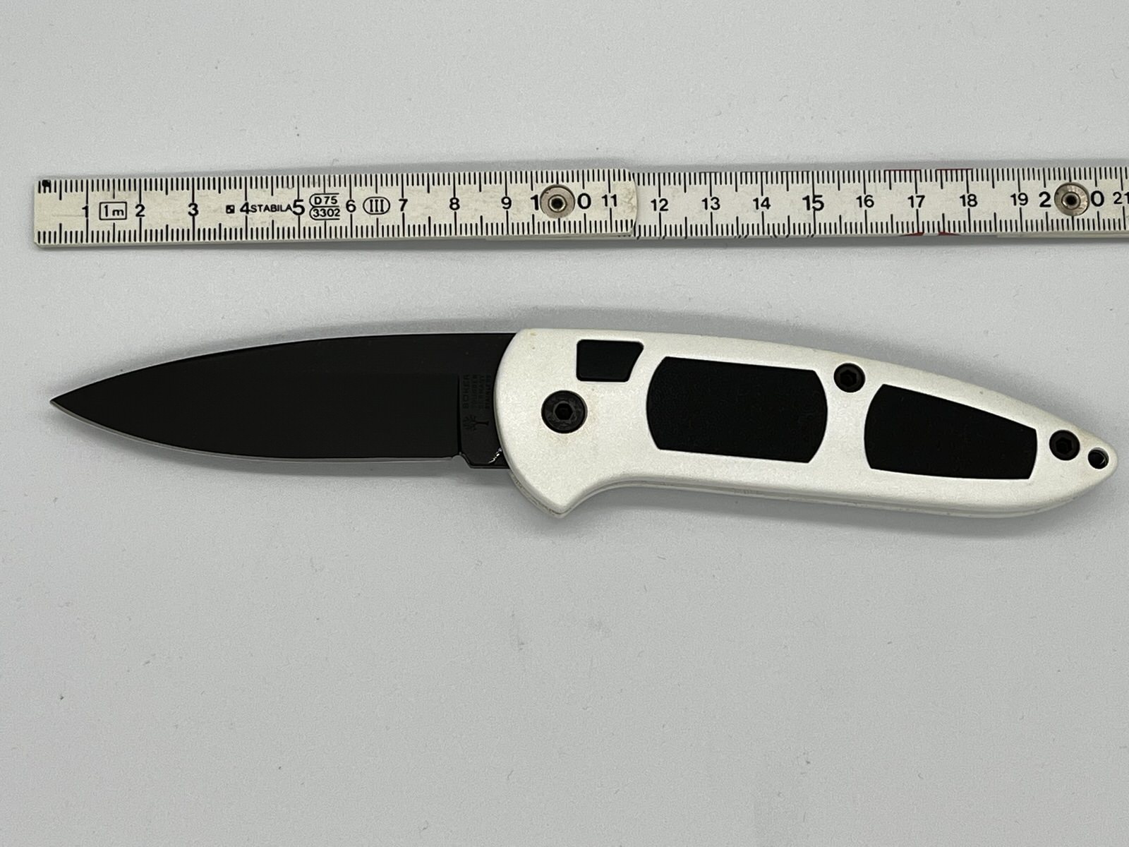 Springmesser Speedlock I in weiß mit schwarzer Klinge