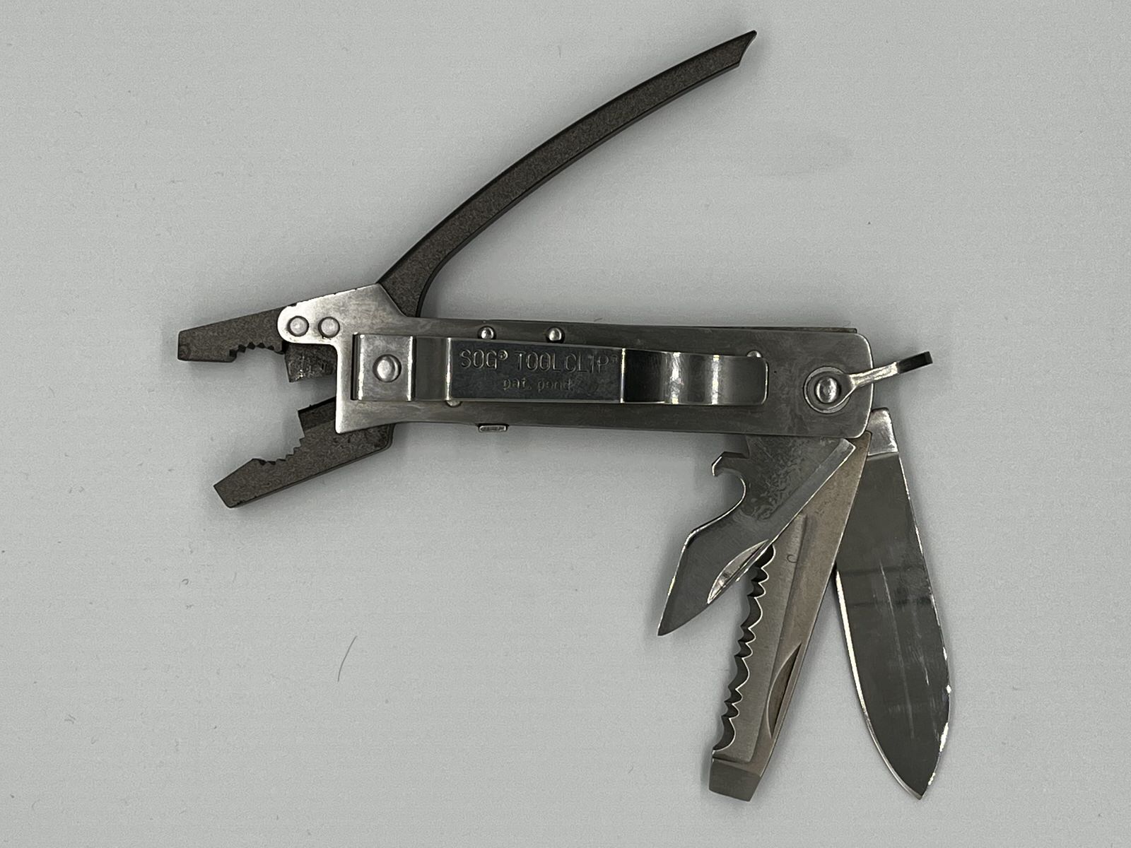 SOG Multi Tool